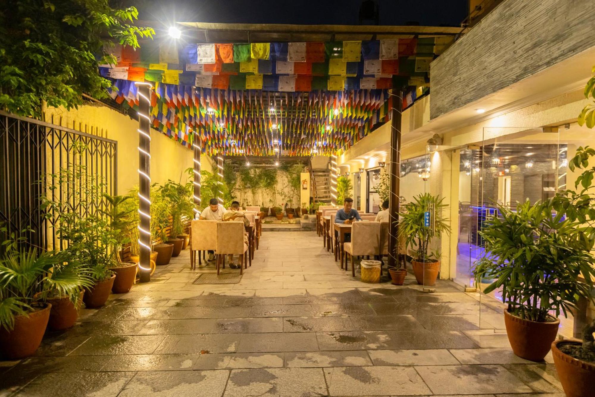 Hotel Highlander, Thamel Kathmandu Exterior photo