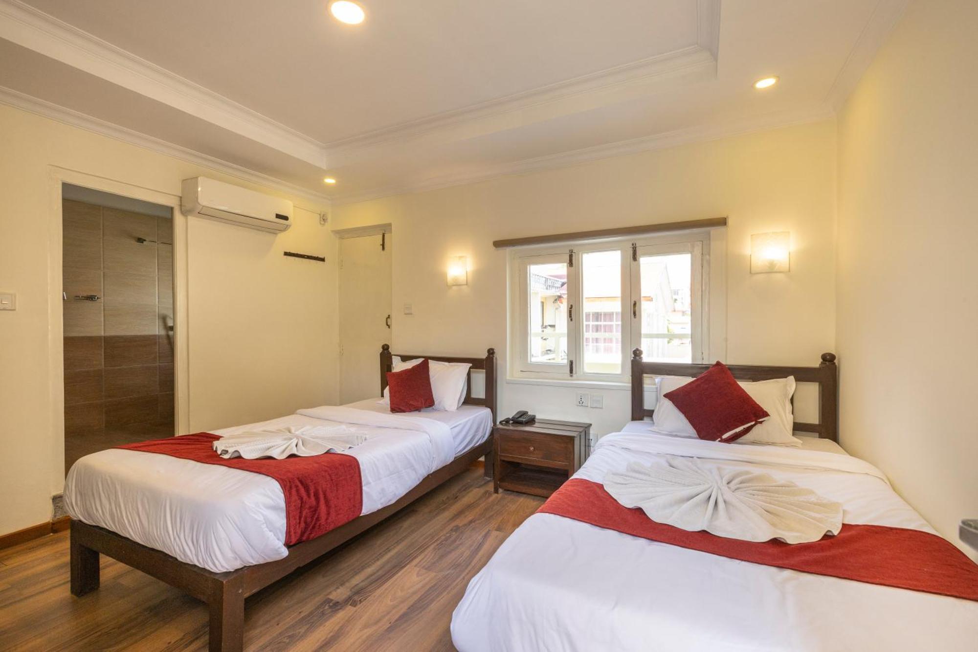 Hotel Highlander, Thamel Kathmandu Exterior photo