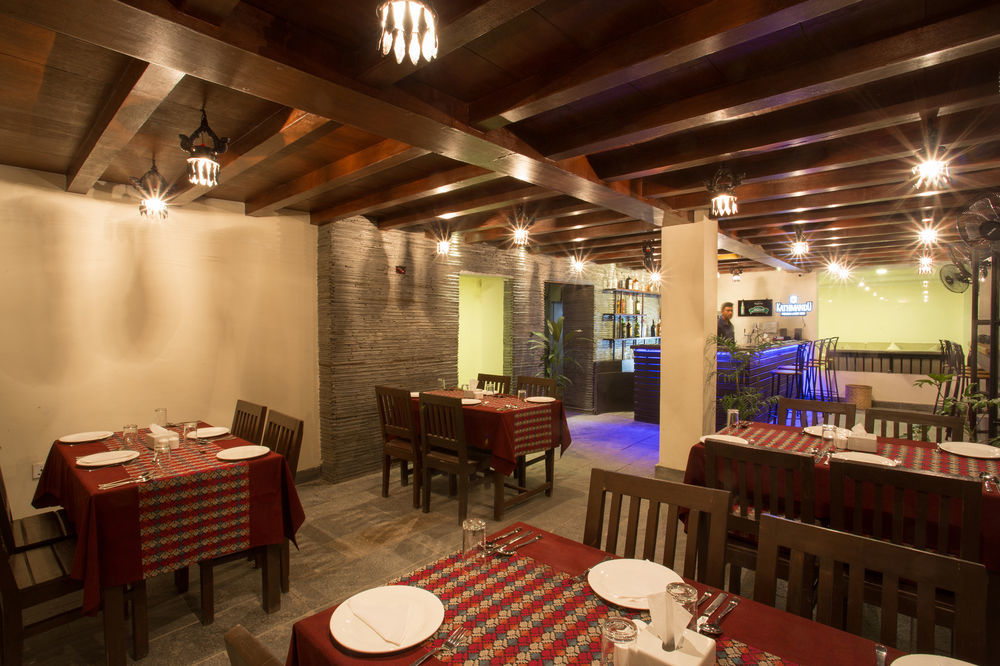 Hotel Highlander, Thamel Kathmandu Exterior photo