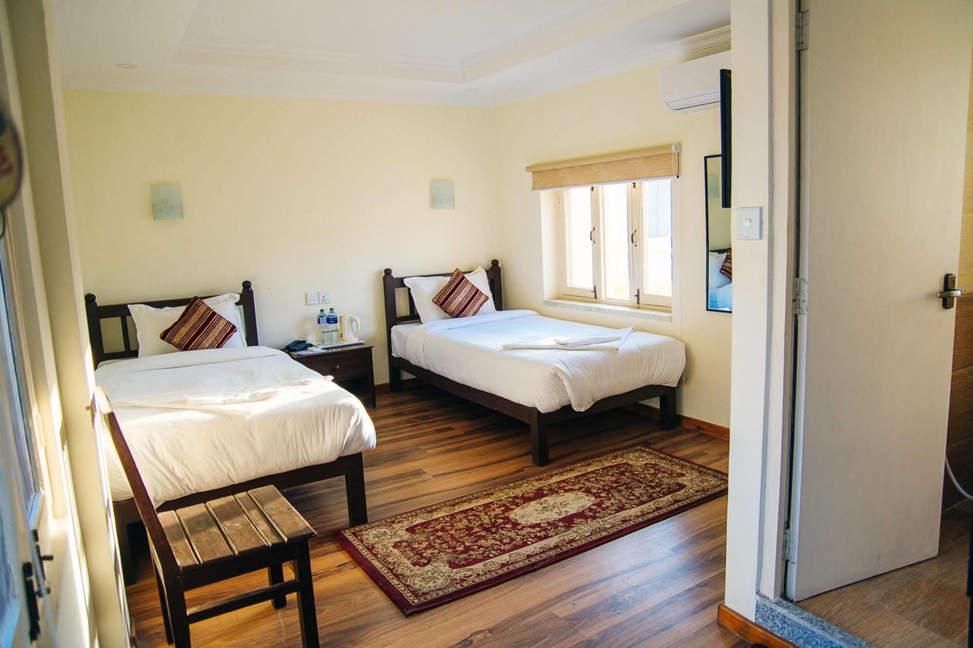 Hotel Highlander, Thamel Kathmandu Exterior photo