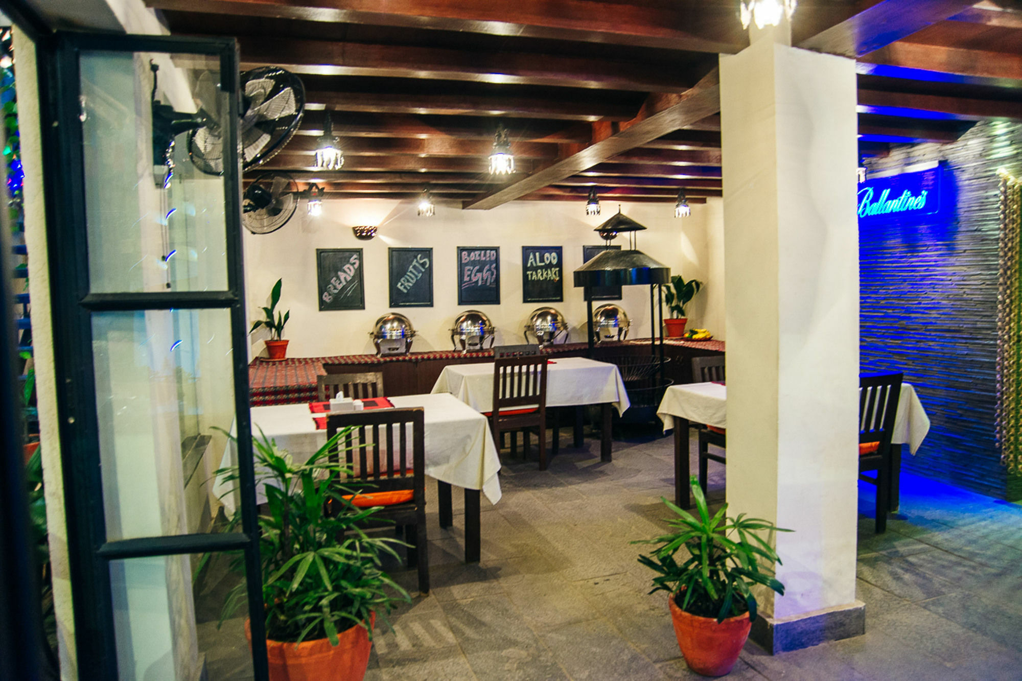 Hotel Highlander, Thamel Kathmandu Exterior photo