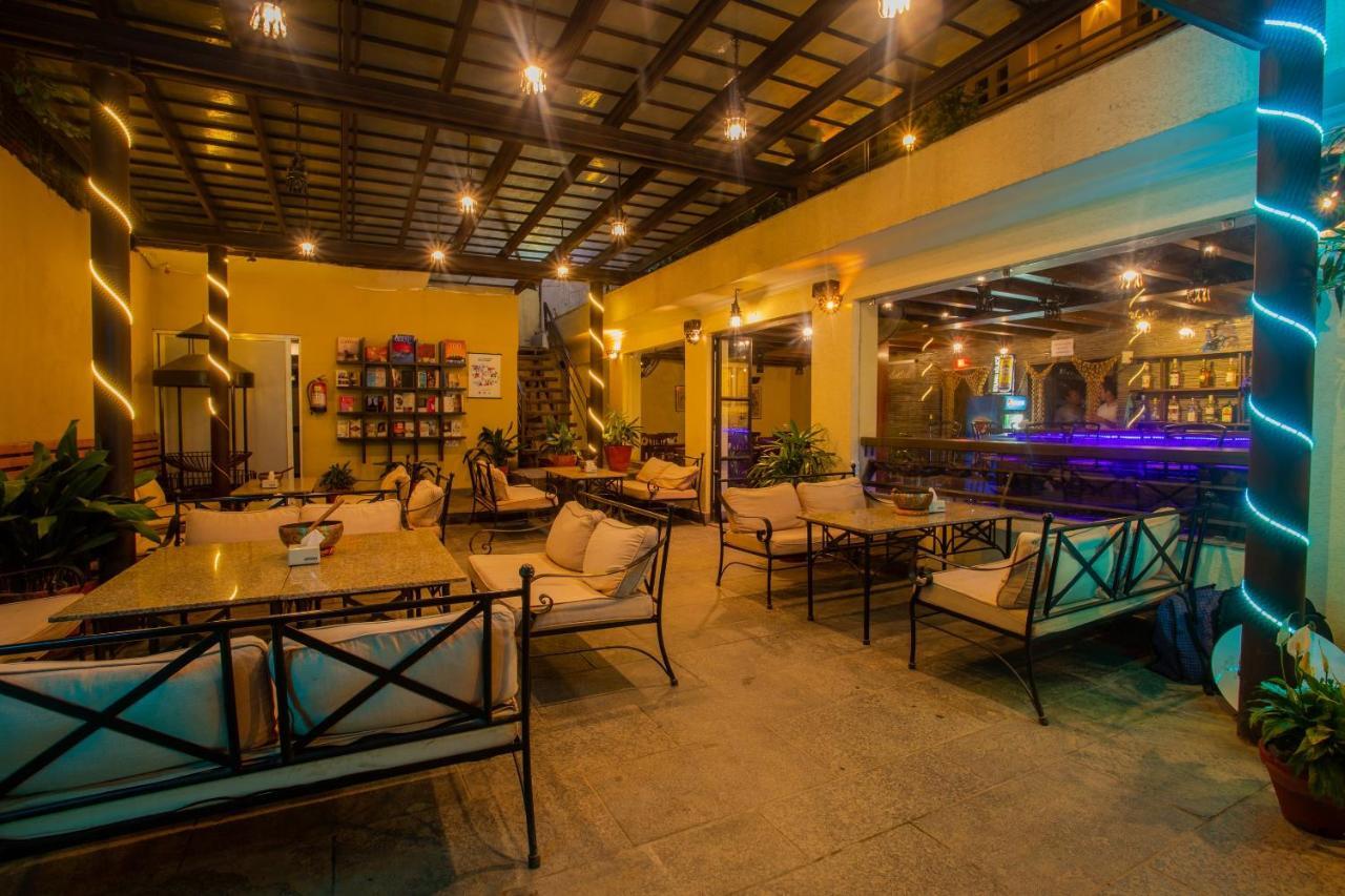 Hotel Highlander, Thamel Kathmandu Exterior photo