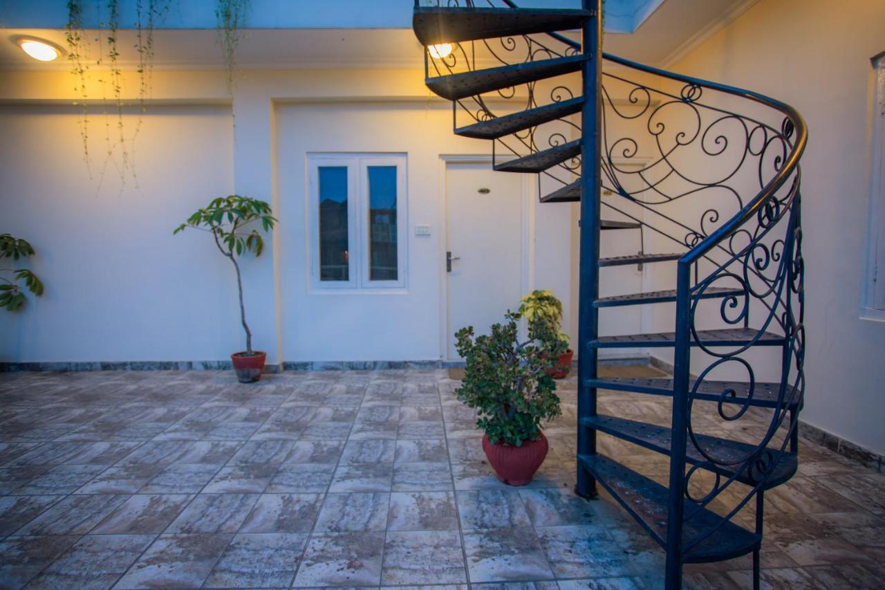 Hotel Highlander, Thamel Kathmandu Exterior photo